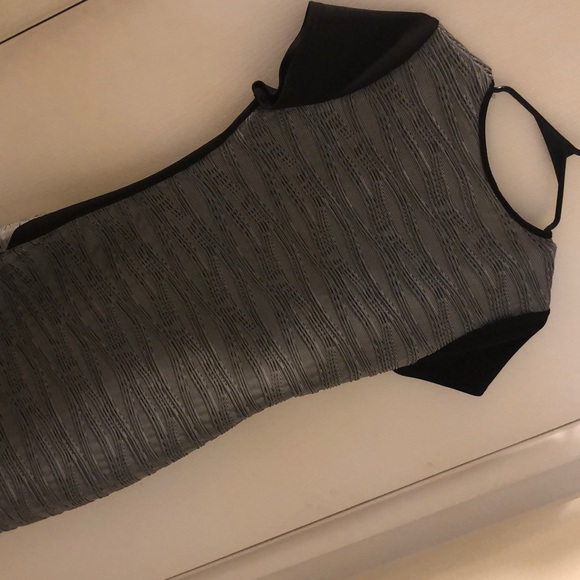 Classy gray and black dress - Picture 4 of 6